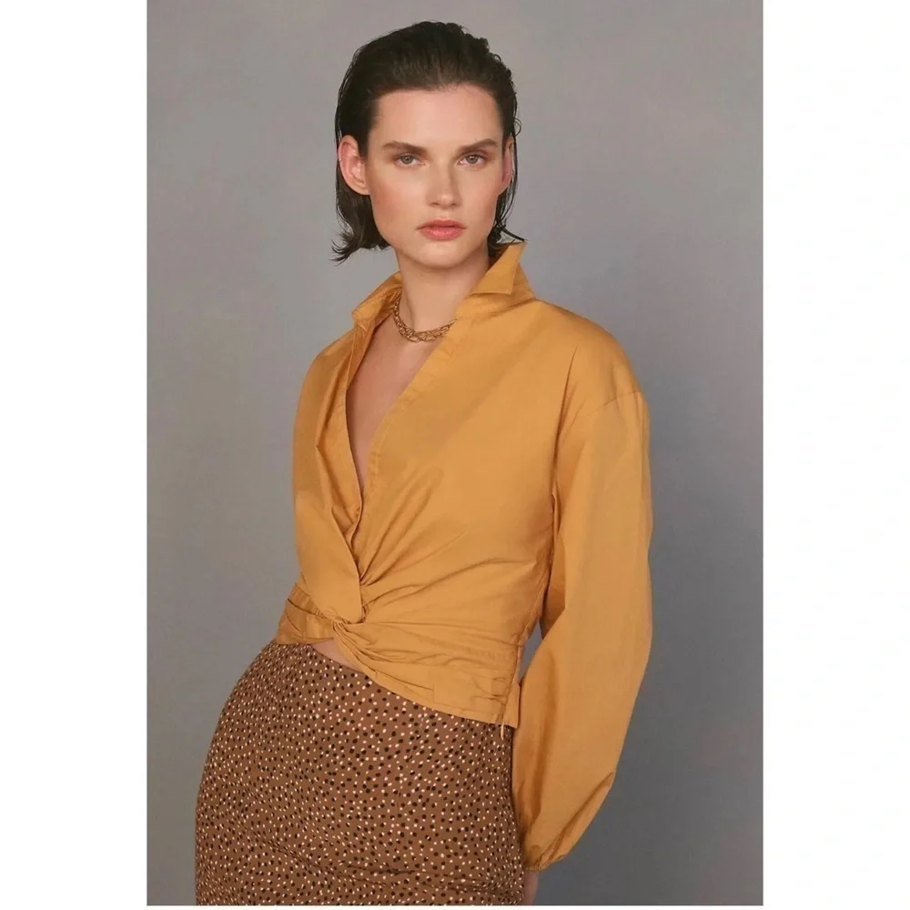 ANTHROPOLOGIE SUNDAY IN BROOKLYN Twist Front Crop Blouse Size M - Picture 4 of 7